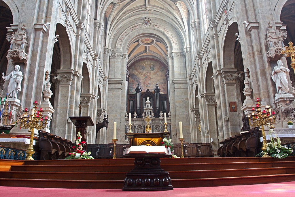 sainte anne d'auray basiliek kerk bedevaartsoord france frankrijk bretagne morbihan renaissance religie scala santa